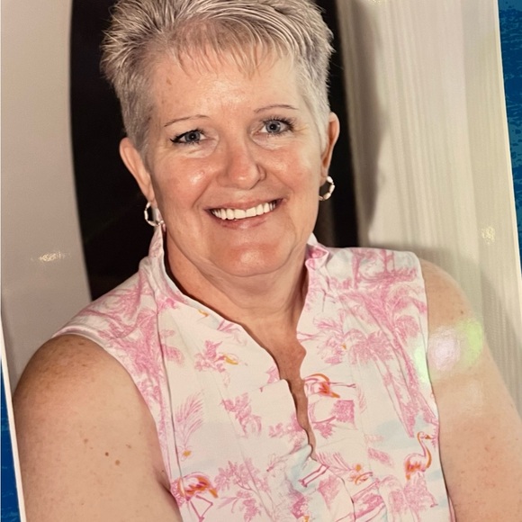 Meet your Posher, Wanda - Picture 2 of 2